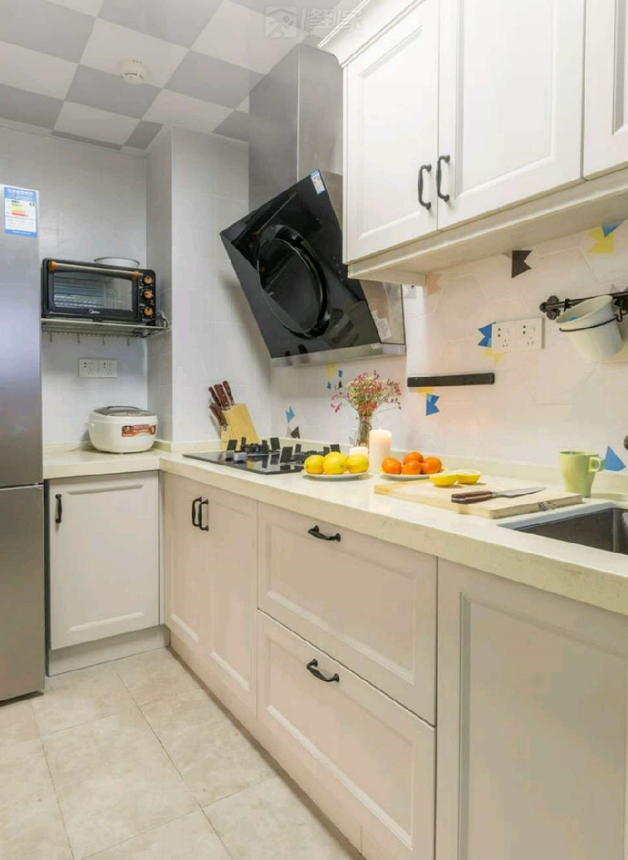 垃圾处理器是安装于家庭厨房洗菜盆的排水口处
