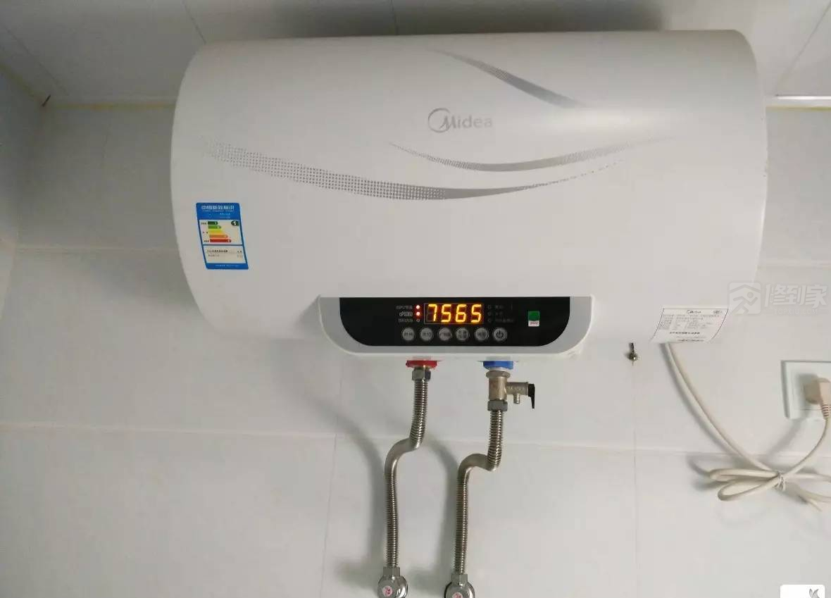 怎样清洗储水式电热水器啊