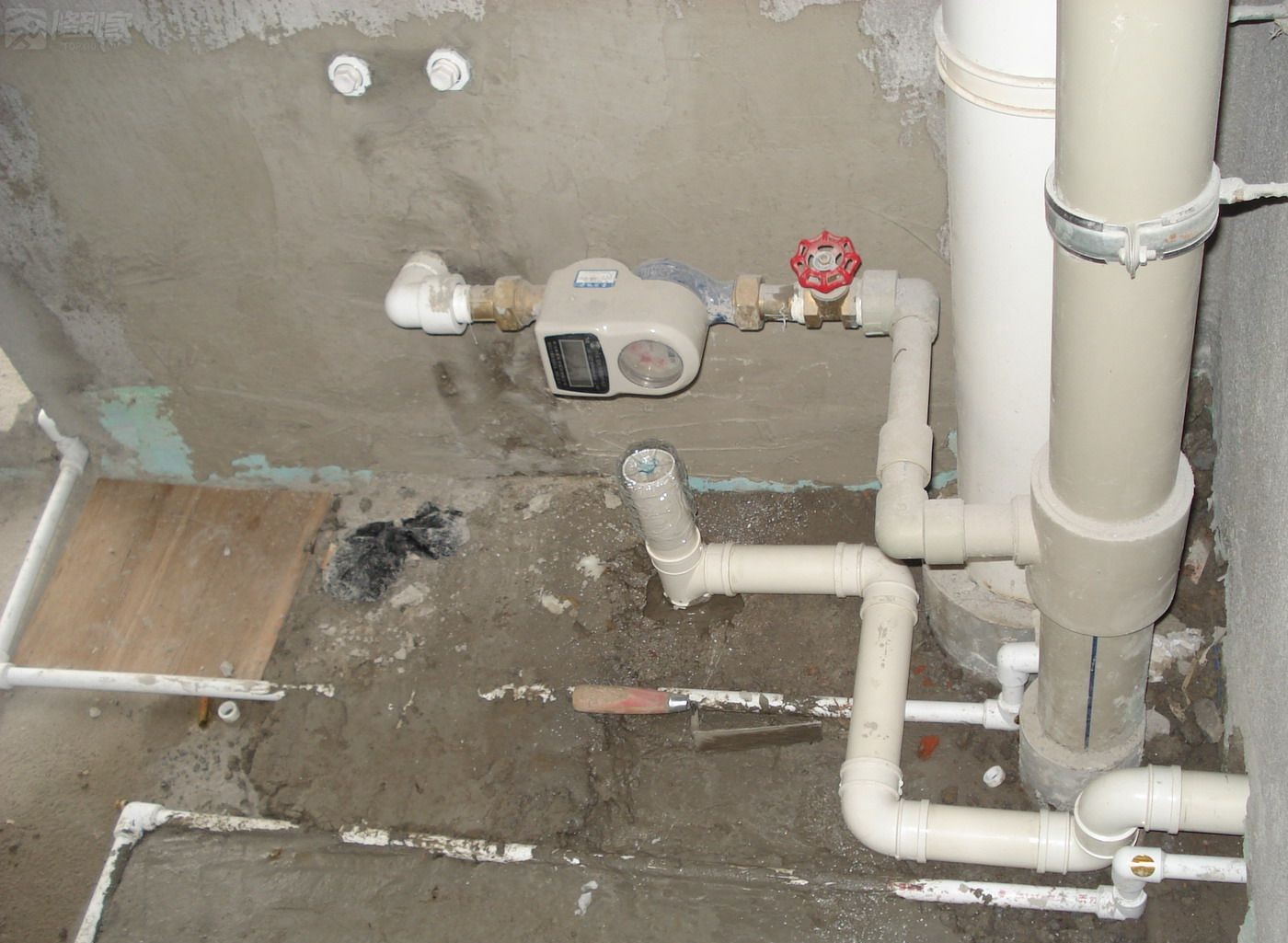卫生间地漏处往楼下漏水怎么维修
